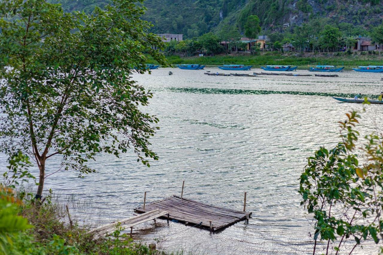 Applebee'S Homestay Phong Nha Bagian luar foto